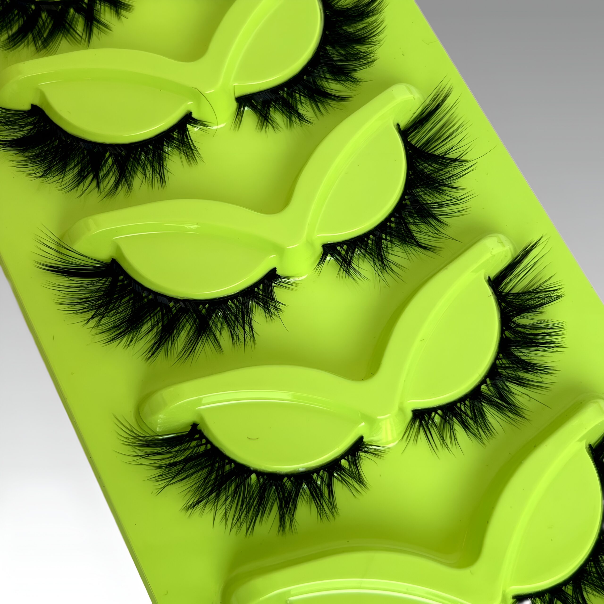 پالت مژه کد 075