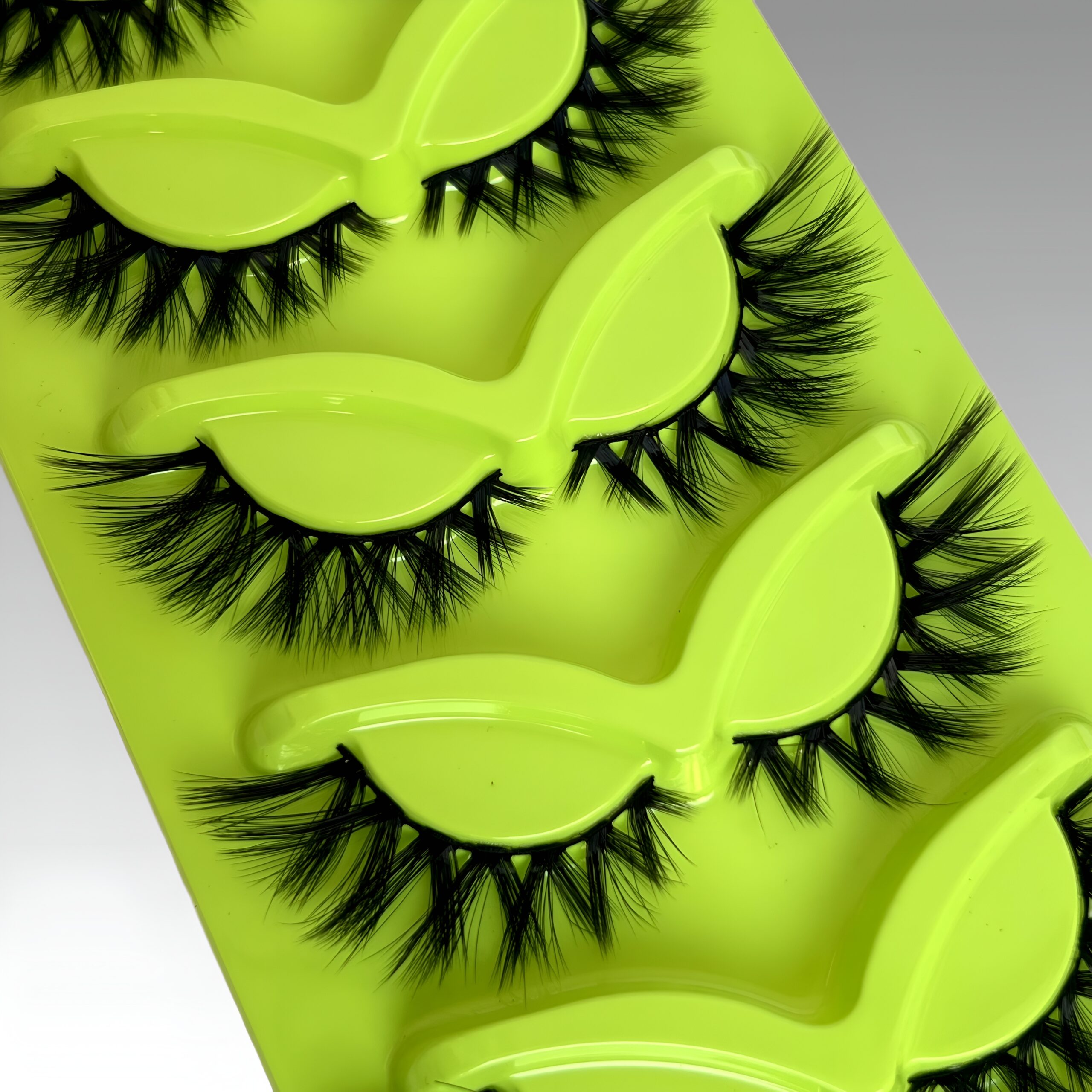 پالت مژه کد 079